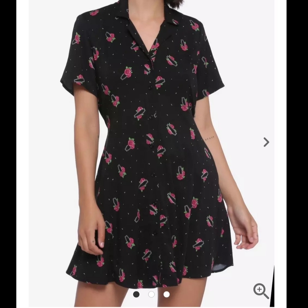 Hot Topic Rose and Coffin Ditsy Dress - Size 3